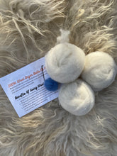 Load image into Gallery viewer, Wool Dryer Ball Kit