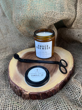 Load image into Gallery viewer, Amber Oakmoss Candle | Natural Soy Wax Candle | Moss Sage Oak Amber Musk Tonka Lavender Citrus